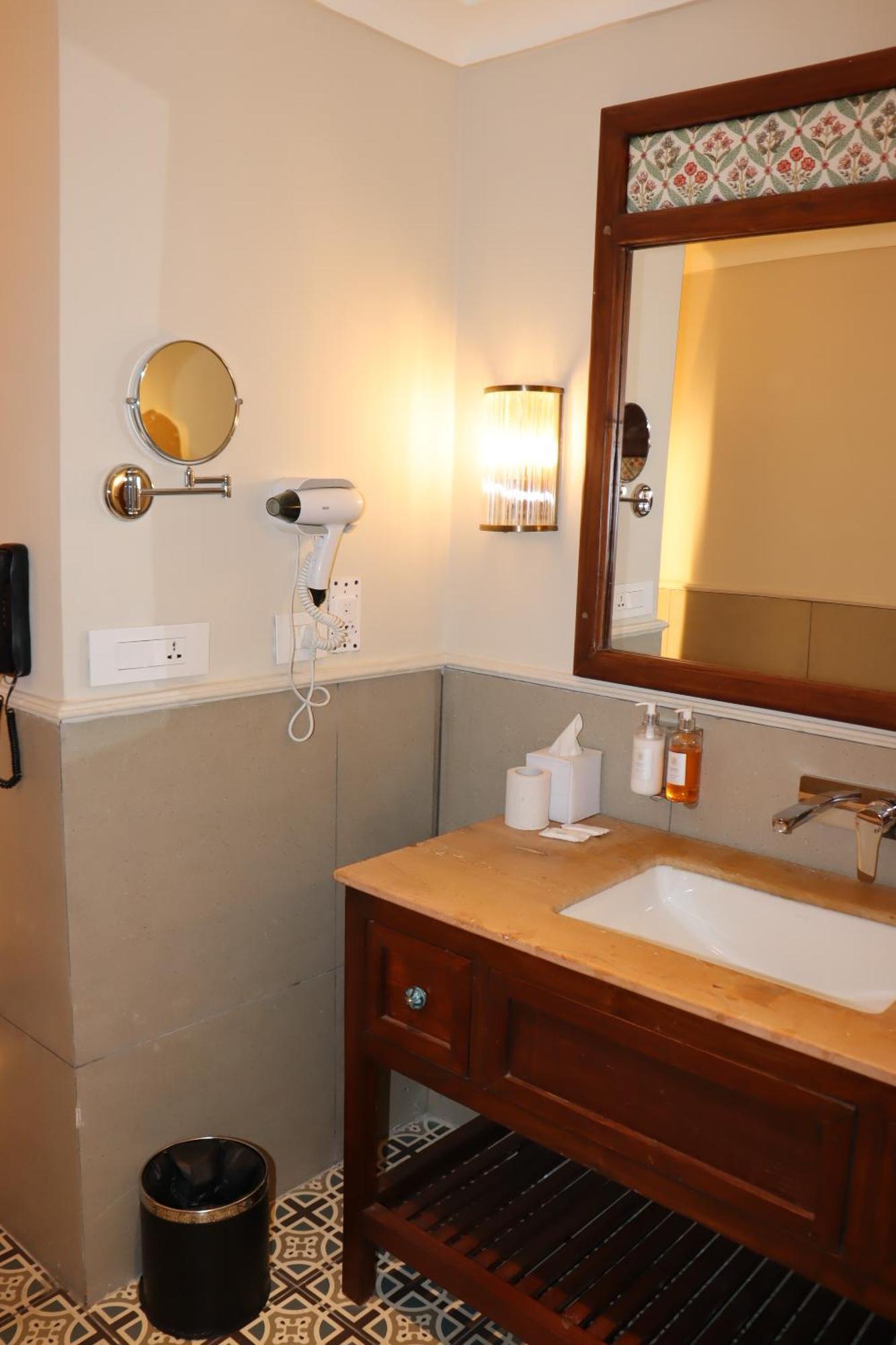 Namaste Dwaar - The Gateway To Rural India Hotel Khatauli Bagian luar foto