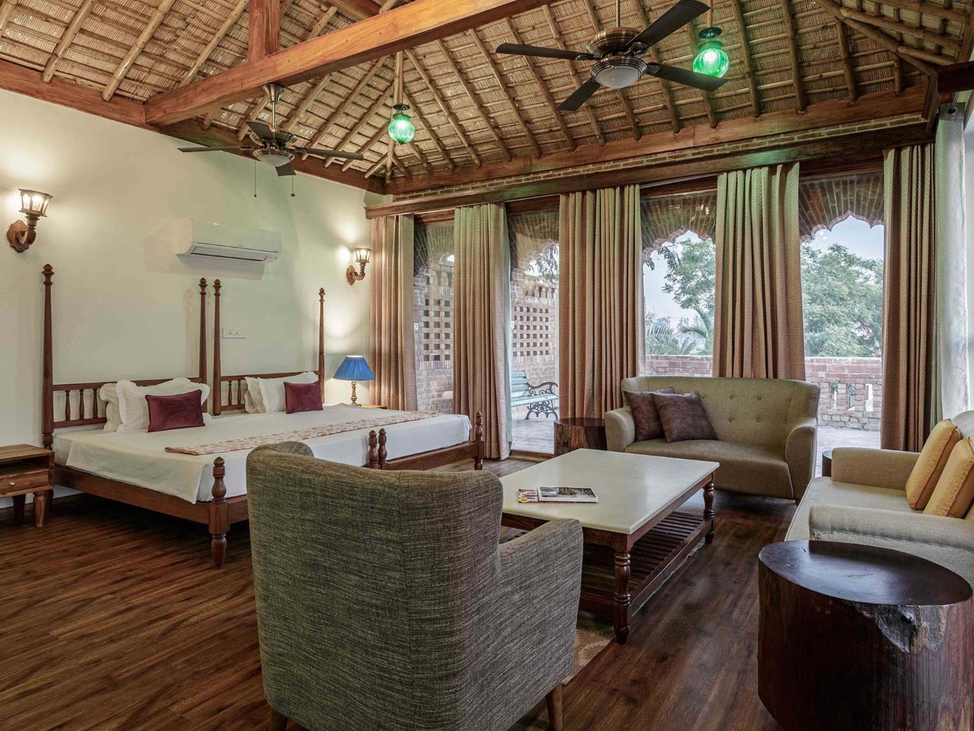 Namaste Dwaar - The Gateway To Rural India Hotel Khatauli Bagian luar foto